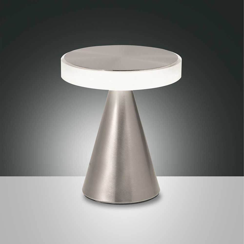 moderne LED Tischleuchte Neutra mit schickem, konischem Design und diffuser Beleuchtung.