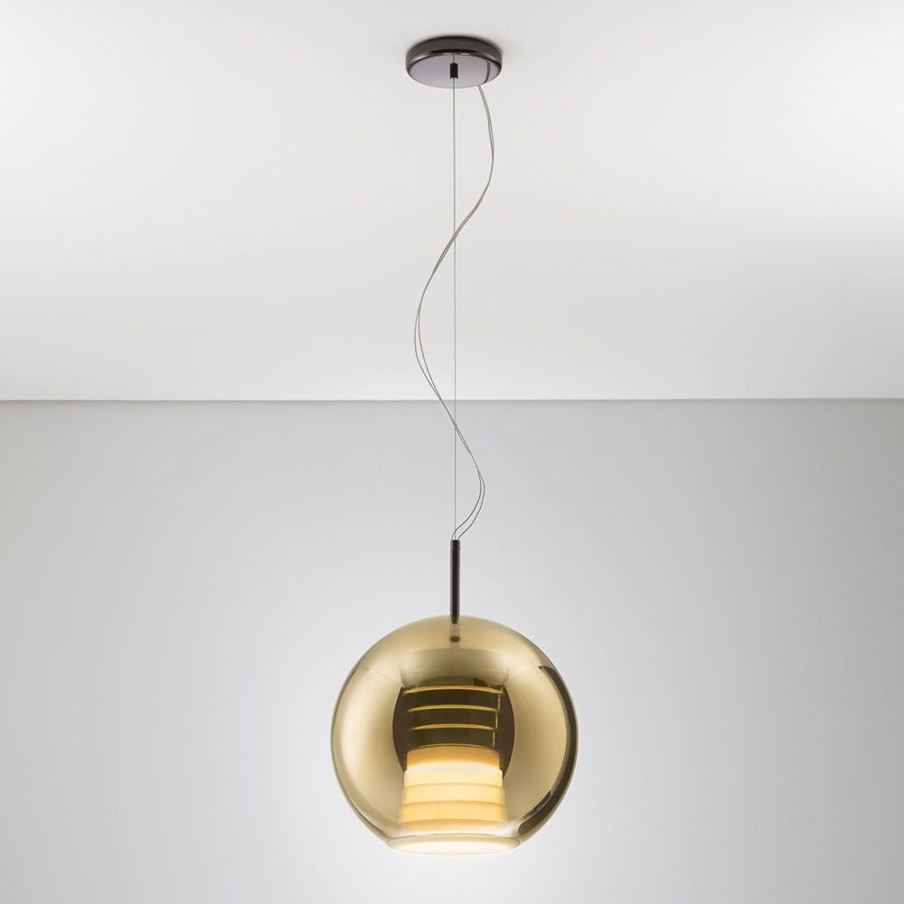 Fabbian Beluga Royal LED-Pendelleuchte Ø30cm in elegantem Design, ideal für Wohnzimmer und öffentliche Räume.