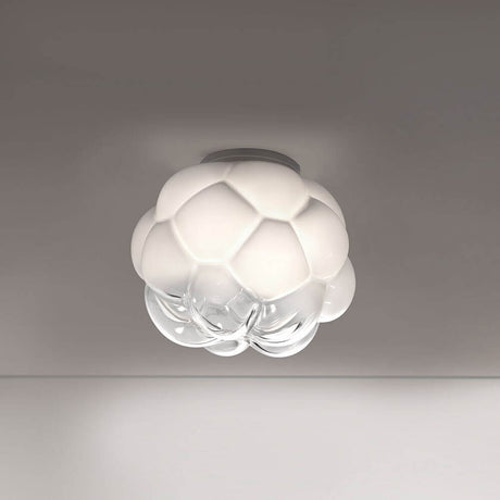 Fabbian Cloudy ceiling light Ø 26 cm made of mouth-blown glass, in an original cloud shape.