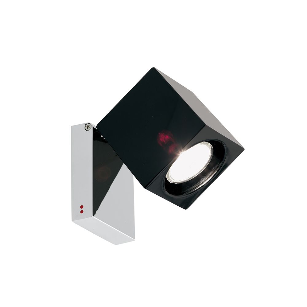 Fabbian Cubetto Wandstrahler GU10 in modernem, elegantem Design mit verstellbarem schwarzen Diffusor.