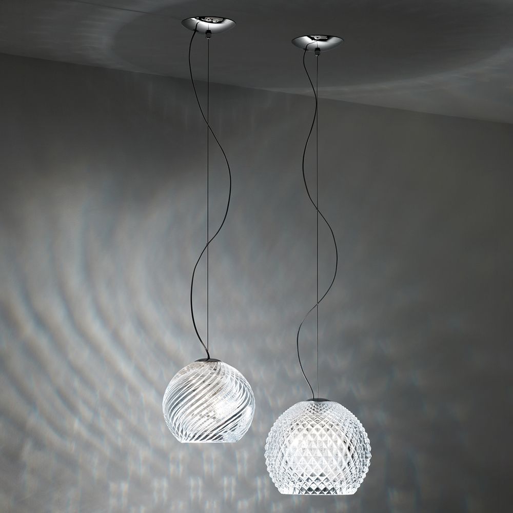 Fabbian Diamond&Swirl Pendelleuchte Swirl Ø 18cm mit eleganten Kristall-Diffusoren und einzigartigen Lichteffekten.