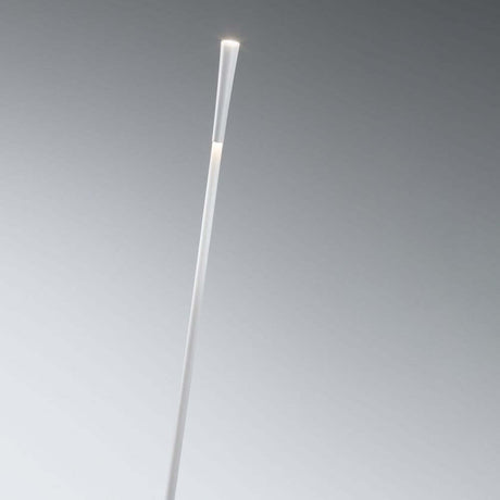 Fabbian Giunco Außen-Stehleuchte Picchetto mit Spieß in elegantem Design und LED-Technologie.