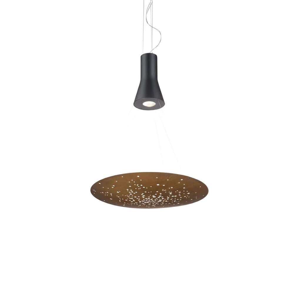 Fabbian Lens LED-Pendelleuchte Mini in der Ausführung mit Metalldiffusor und einem Scheinwerfer.