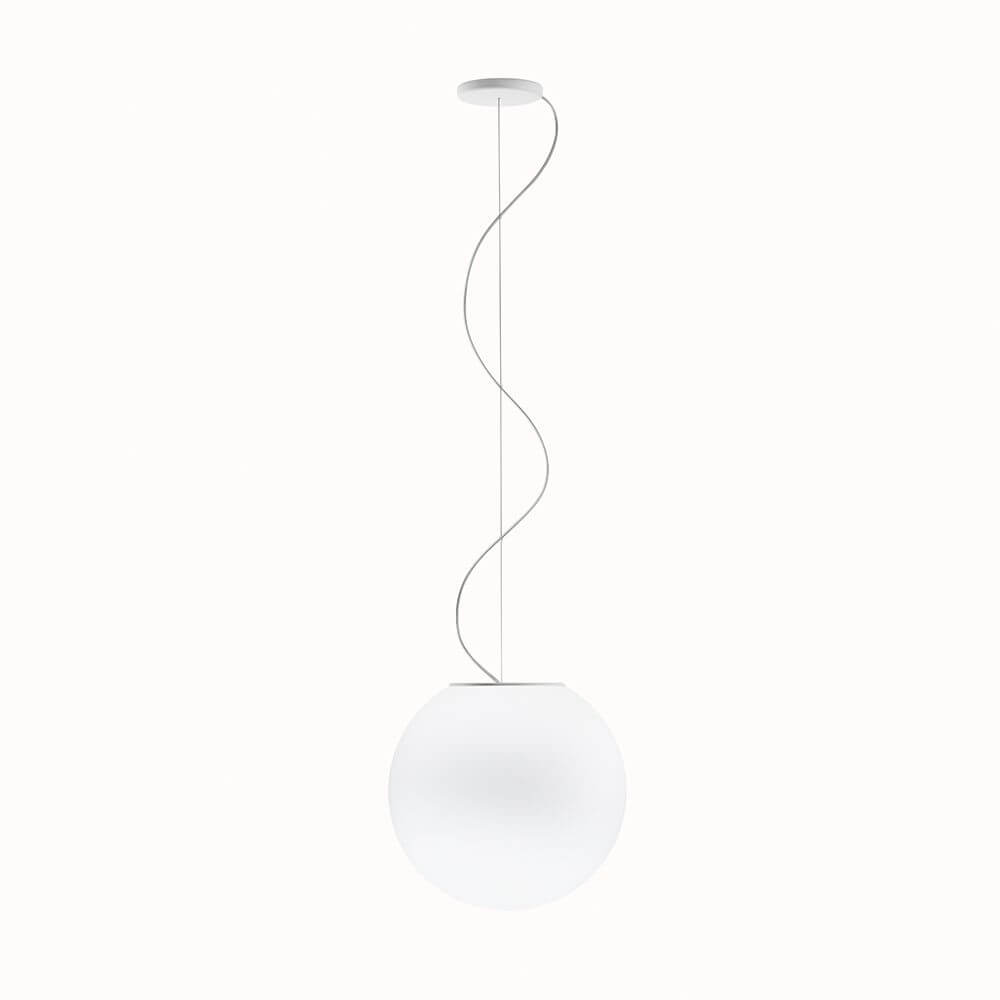 Fabbian Lumi Pendelleuchte Sfera Ø 35cm mit mundgeblasenem Glas, ideal für öffentliche und private Räume.