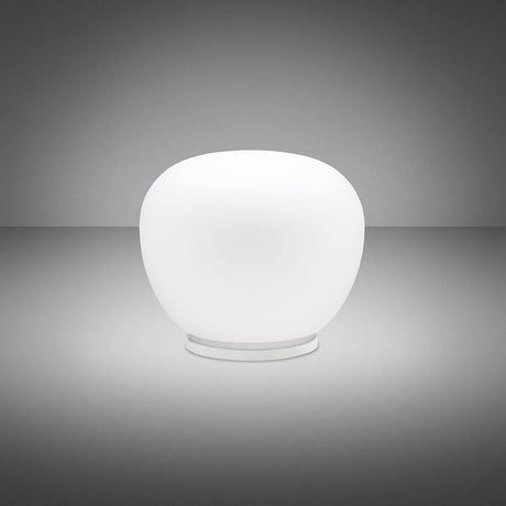 Fabbian Lumi Tischleuchte Mochi Small in weißem, klassischem Design und sanftem Licht, perfekt für jeden Raum.