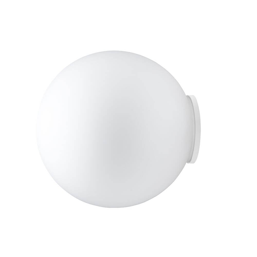 Fabbian Lumi Wandlampe Sfera Ø 20cm – runde, weiße Wand- und Deckenleuchte für warmes Licht im Badezimmer und Flur.