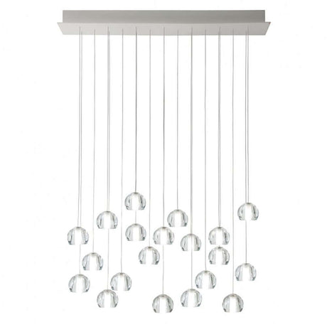 Fabbian Multispot LED-Hängeleuchte Beluga 20-flammig eckig mit klaren Pendelleuchten und silberner Deckenplatte.