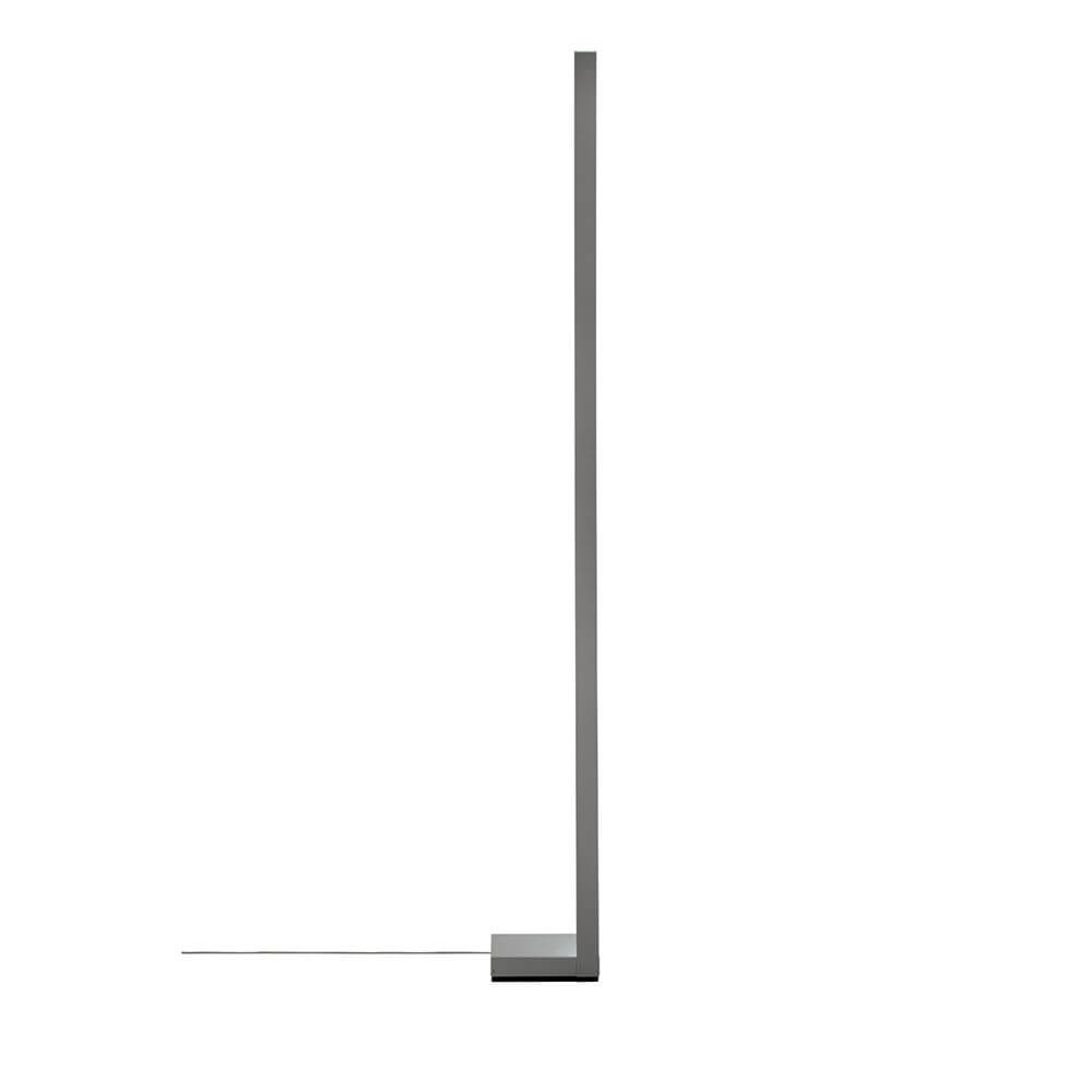 Fabbian Pivot LED-Stehlampe 205cm 230V in elegantem dunkelgrauem Aluminium.