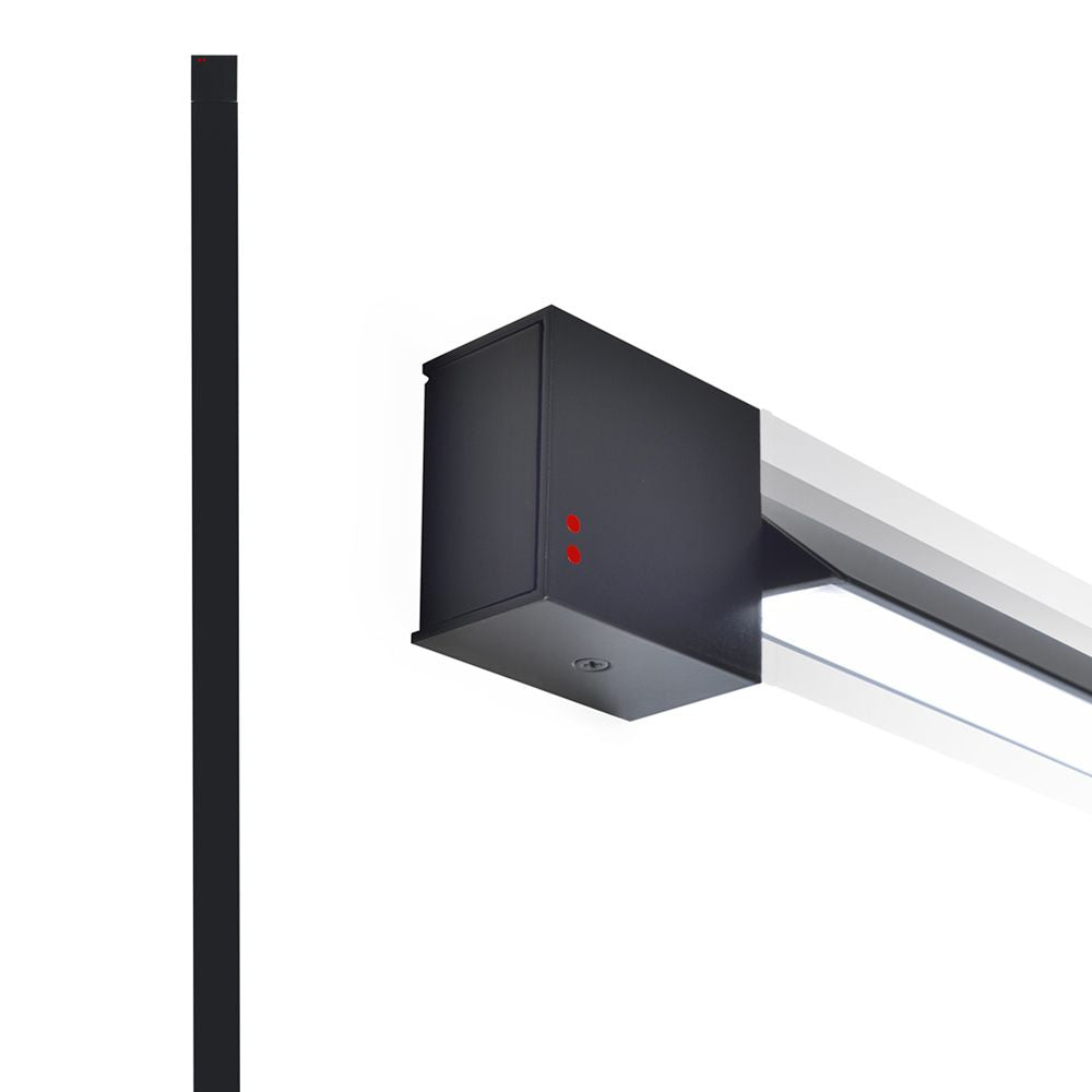 Fabbian Pivot LED-Wandleuchte in Schwarz mit rotierenden Lichtmodulen und montierbarem Design.
