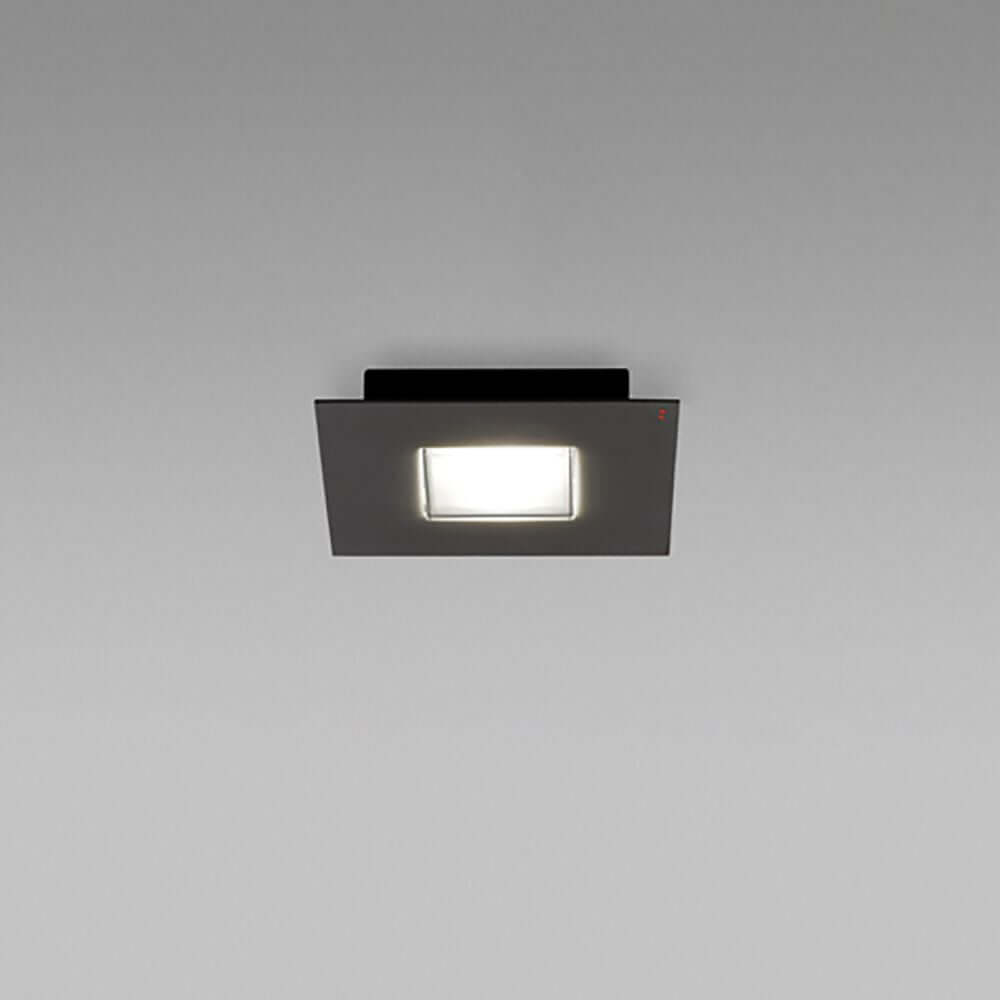 Fabbian Quarter LED-Deckenleuchte quadratisch, moderne Deckenleuchte in quadratischer Form, schwarzes Metall, LED-Technologie.