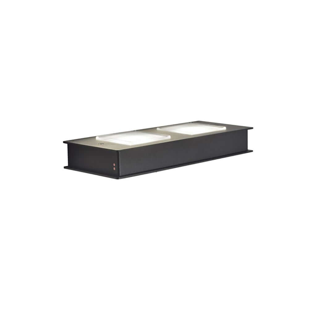 Fabbian Quarter LED-Wandleuchte rechteckig 2-flammig in schwarzem Metall mit weißen Diffusoren.