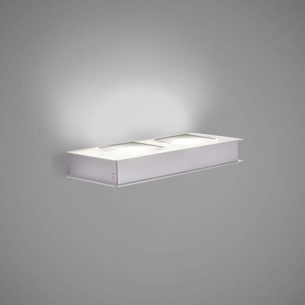 Fabbian Quarter LED-Wandleuchte rechteckig 2-flammig in Weiß für effektive Beleuchtung.