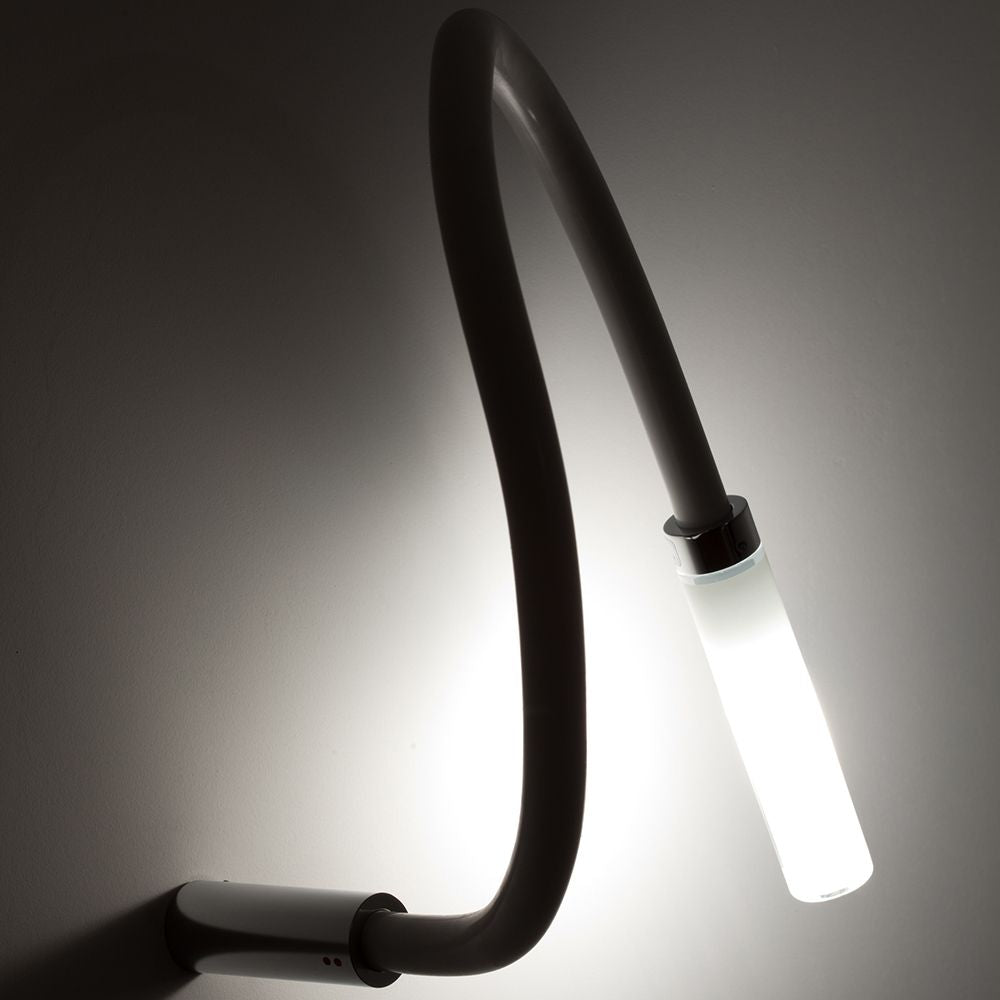 Fabbian Snake LED Wand- & Deckenleuchte mit flexiblem Lichtarm und Glasdiffusor