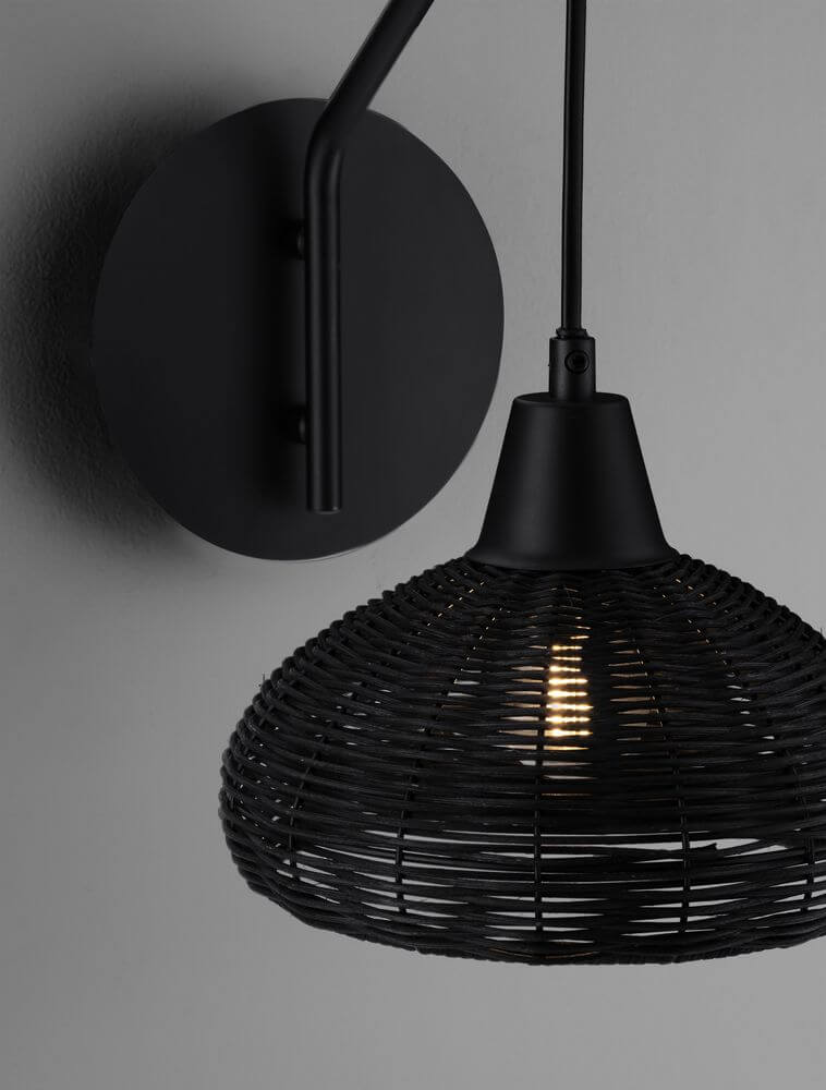 Fado Wandleuchte Ø 20,5cm E27 Rattan an schwarzer Wandhalterung, modernes und elegantes Design.