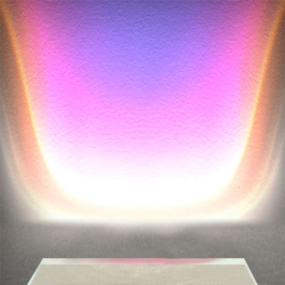 s.luce Farbfilter Multicolor passend zu Ixa - Lichtstimmung mit bläulich-lila Farbverlauf auf Glasplatte