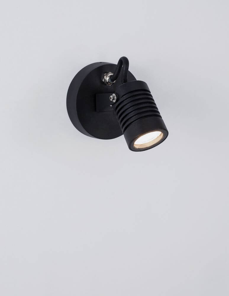 Fend LED Außenwandleuchte Base Hoch 3000K Schwarz IP65 mit ausrichtbarer Lichtquelle in modernem Design.