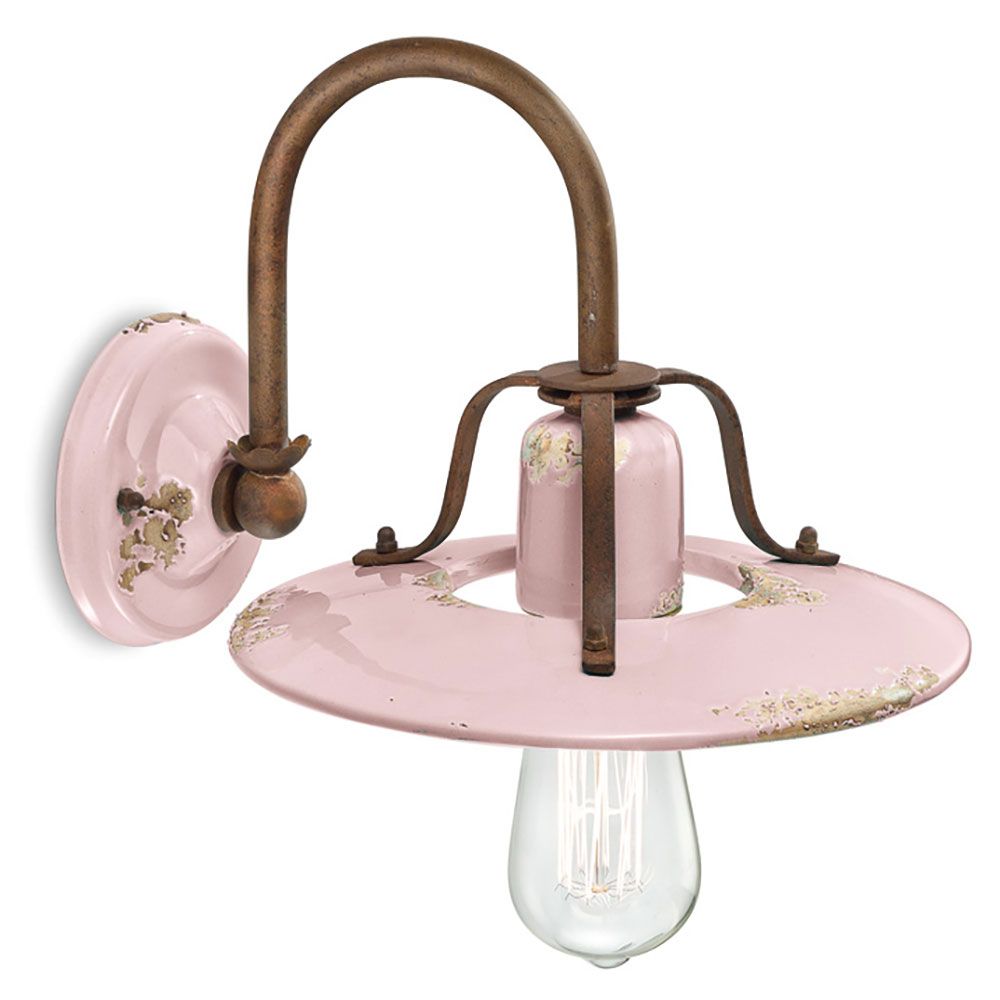 Retro-Wandlampe Country von Ferroluce in rosa mit vintage Design und metallischem Aufhängung.