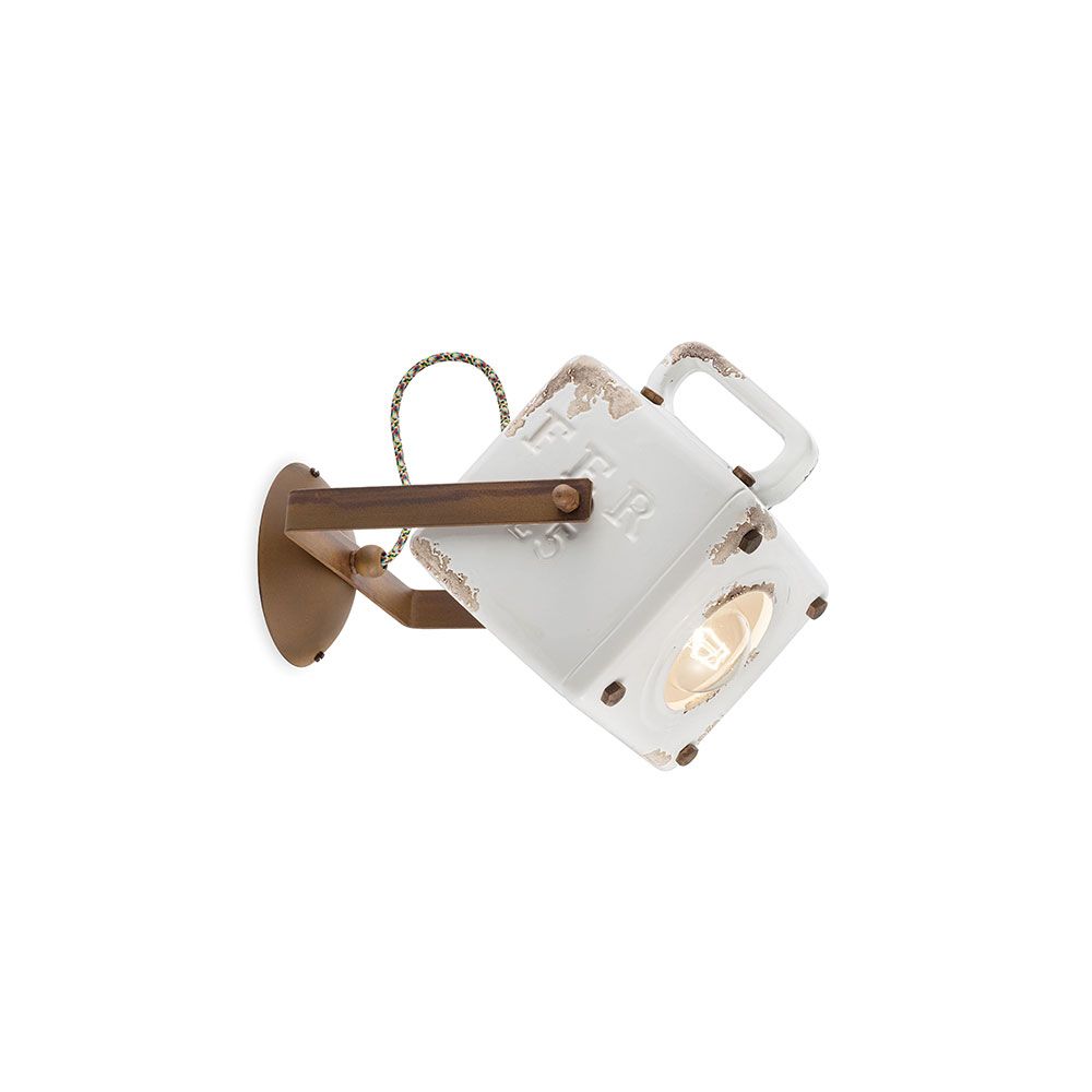 Ferroluce Industrial Retro-Wandleuchte in elegantem italienischem Design, handgemacht und ideal für jeden Raum.