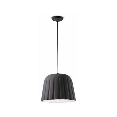 Ferroluce Madame Gres L Hängeleuchte in elegantem Schwarz mit geschwungener Form und modernem Design.