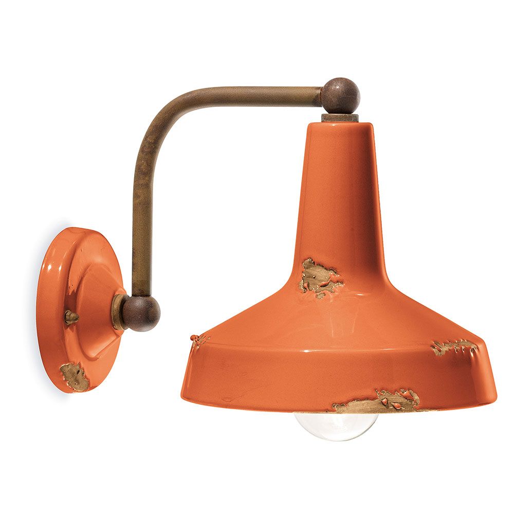 Ferroluce Wandleuchte Vintage aus Keramik in Orange mit klassischem Design und handgearbeitetem Finish.
