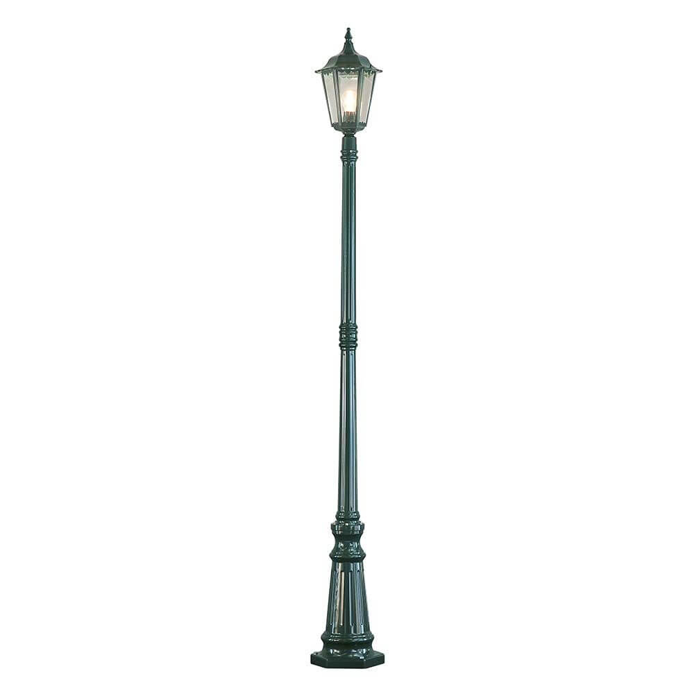 Firenze Wegeleuchte Grün, klares Glas steht elegant im Freien und bietet stilvolles Licht für Gärten.