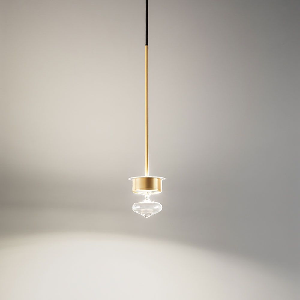 Desideria LED Hängelampe in Pumo-Form aus handgeblasenem Glas, elegantes Design für stilvolle Beleuchtung.