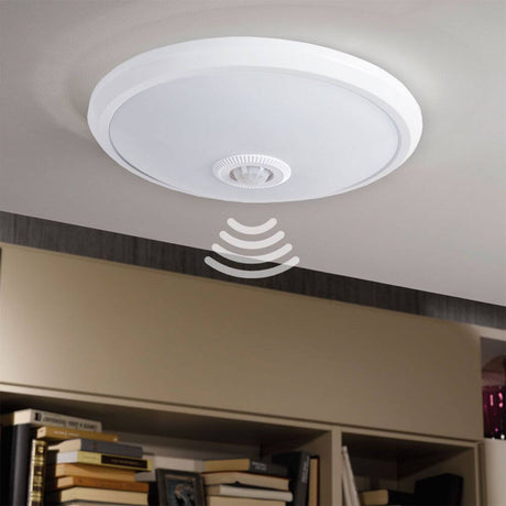 Fogler Sensor LED Deckenleuchte Ø 29cm 800lm Weiß mit Bewegungssensor und moderner Design.