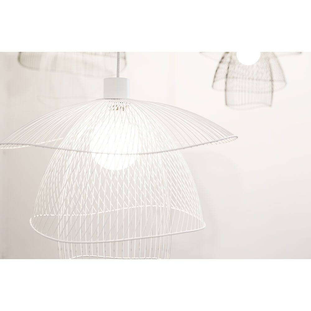 Forestier Hängeleuchte Papillon Ø 56cm mit transparenten Metalldrähten und poetischem Design.