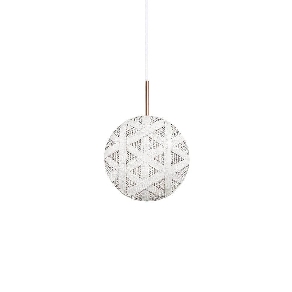 Forestier Pendelleuchte Chanpen Hexagonal mit einzigartigem Design und raffinierten Lichtverteilungseigenschaften.