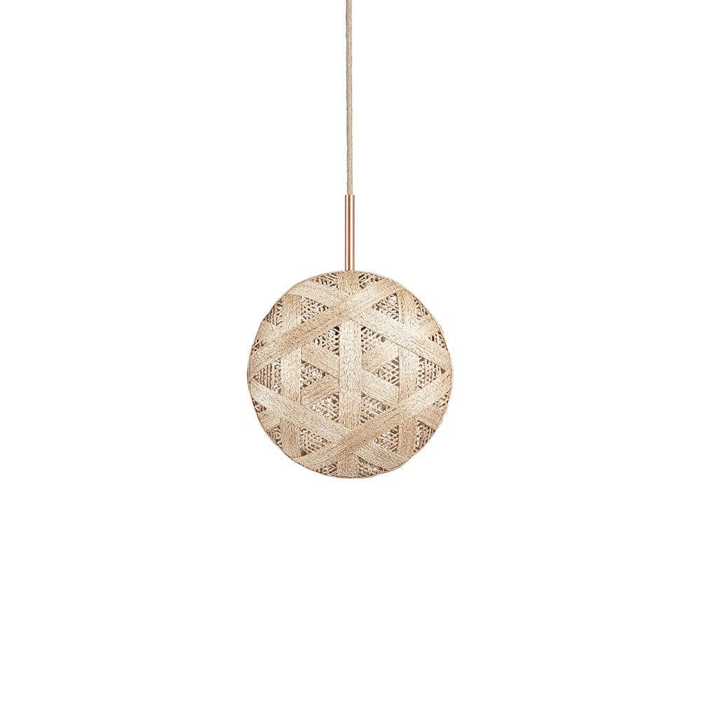 Forestier Pendelleuchte Chanpen Hexagonal in natürlichem Design mit runder, geflochtener Oberfläche.