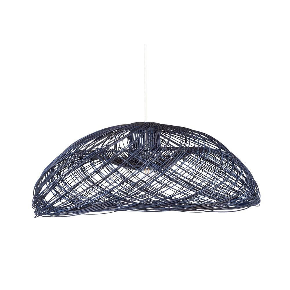 Forestier Rattan-Pendelleuchte Satelise in eleganter geformter Rattanoptik für stilvolle Beleuchtung.