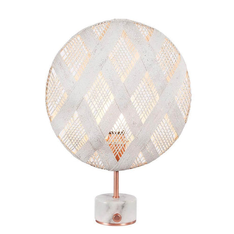 Forestier Tischleuchte Chanpen Diamond mit kreisrunden, hexagonalen Schirm und Drehdimmer aus Marmor.