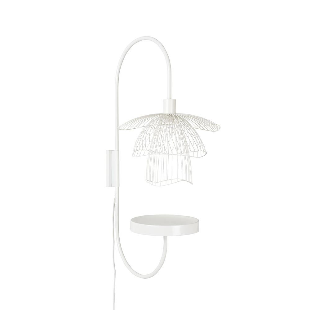 Forestier Wandlampe Papillon 70cm mit Abstelltisch in Weiß, 50er-Jahre-Stil, mit geometrischen Formen.