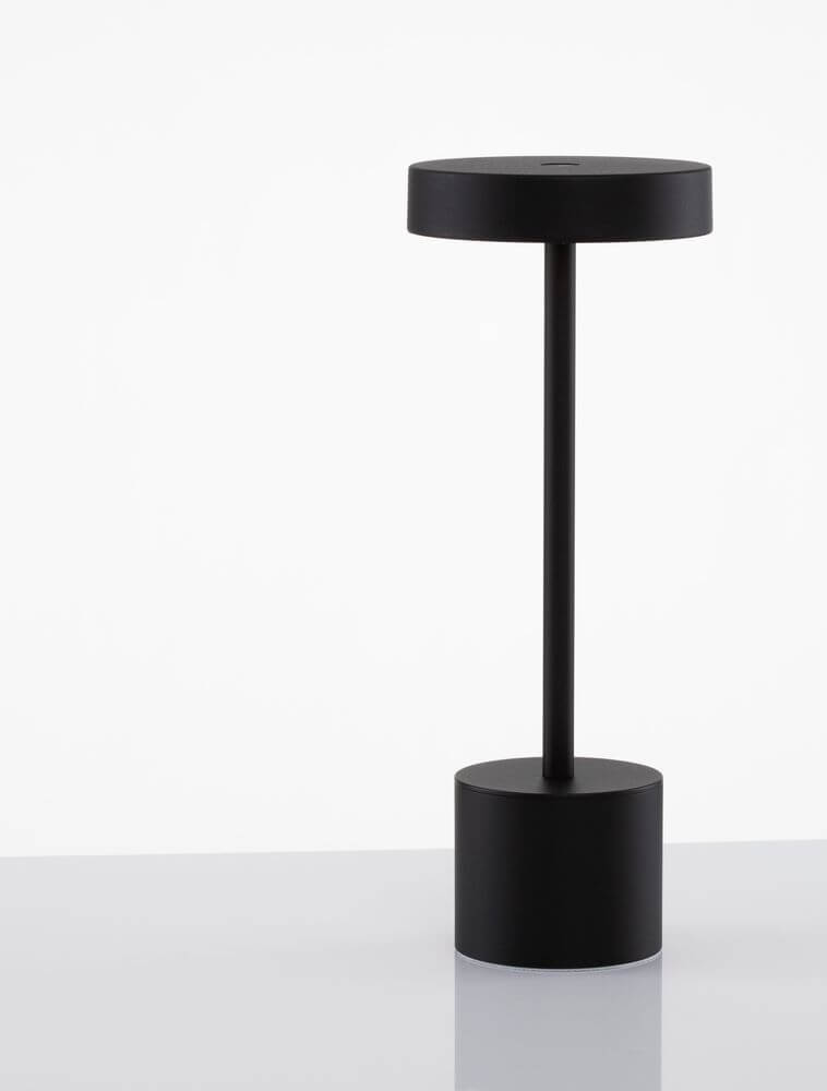 Fumo LED Außentischleuchte 3000K IP54 in modernem Design aus Aluminium und Acryl.