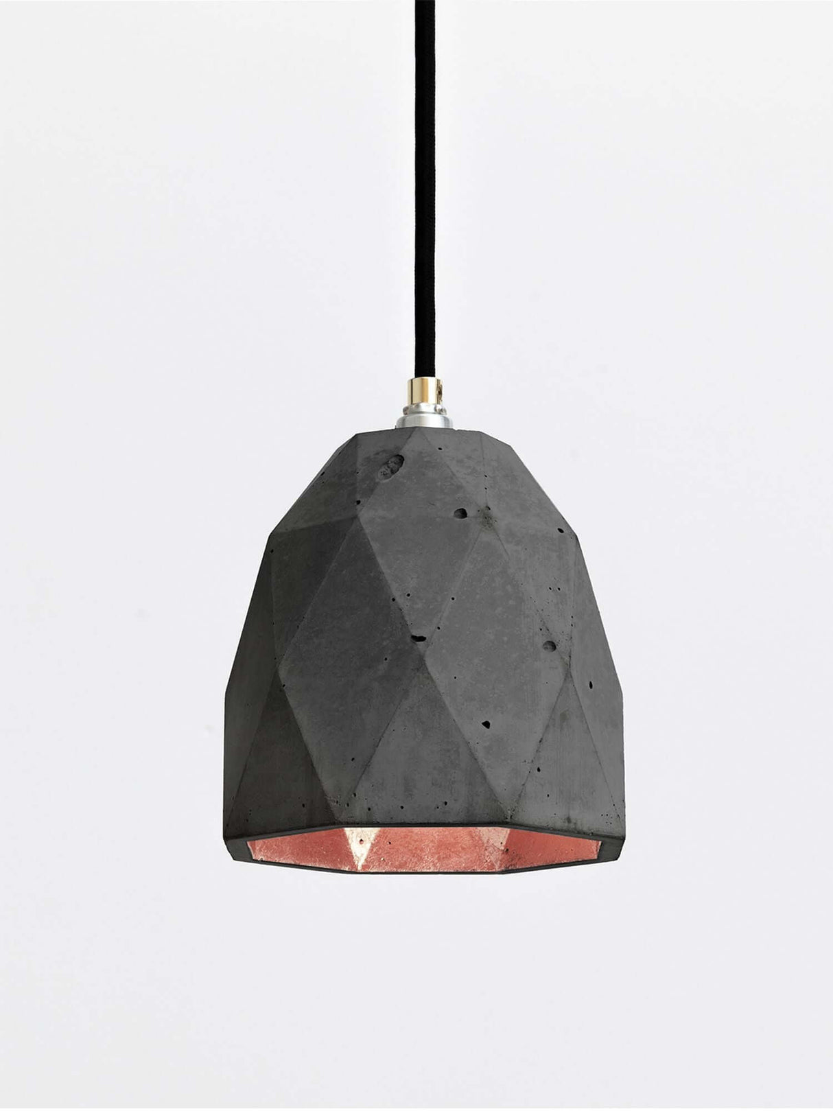 Gantlights T1 Pendelleuchte Beton, geometrisches Design aus Beton mit Kupferakzenten.