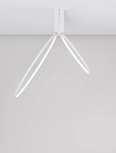 Plafonnier Garve LED à 2 lumières Ø 60 cm 3000K au design moderne et épuré au plafond.