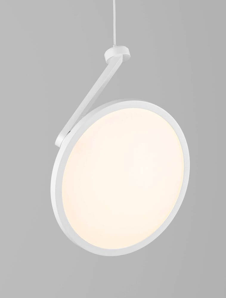 Gea Pendelleuchte Ø 20cm 3000K mit modernem Design und weichem Licht in der Farbe Weiß.