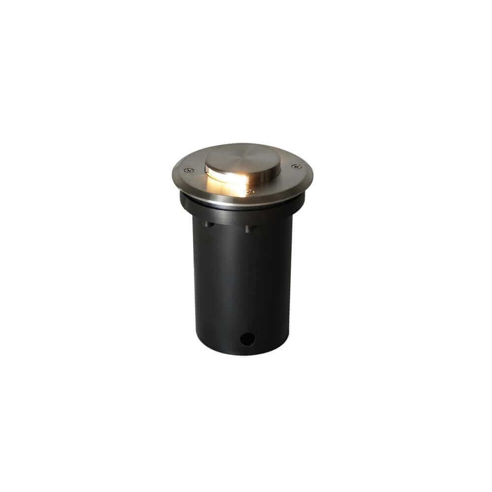 Gehwegstrahler Tilos 1-Kit IP67 mit drehbarer Lichtspitze aus rostfreiem Stahl und Glas.
