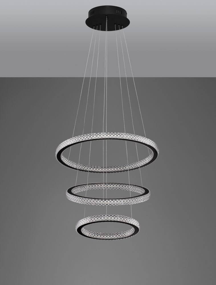 Ginevra LED Pendelleuchte 3-flammig Ø 51cm 3000K Schwarz hängt elegant von der Decke.