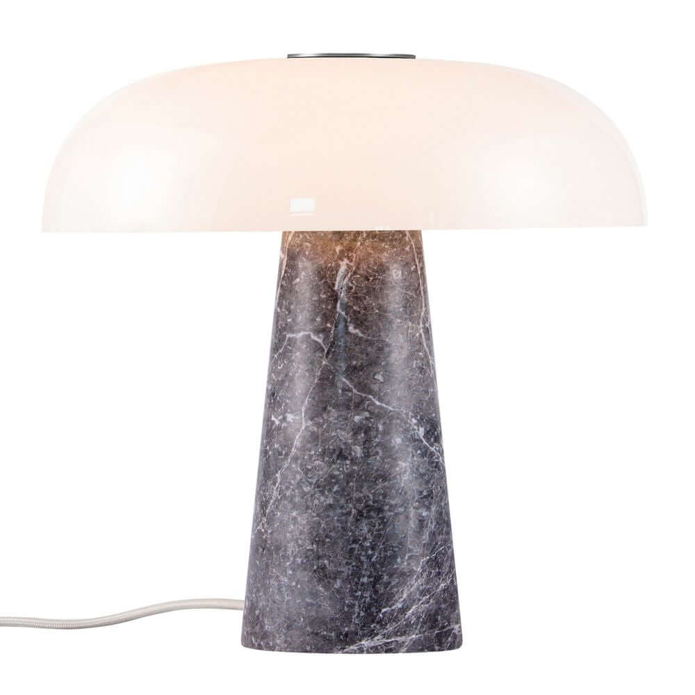 Glossy Marmor Tischleuchte mit elegantem Design aus Marmor und opalweißem Glas, skandinavischer Minimalismus.