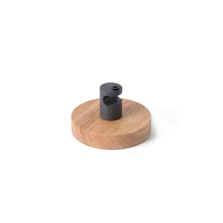 Krogtilbehør til Mine Space mørkegrå på træfod til individuelle trailere.