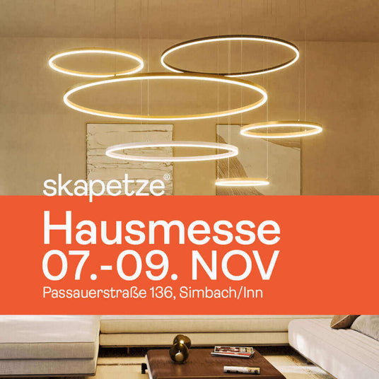 Einladungsbanner zur Hausmesse von skapetze mit modernen Leuchten, 07.-09. Nov, Passauerstraße 136, Simbach/In.