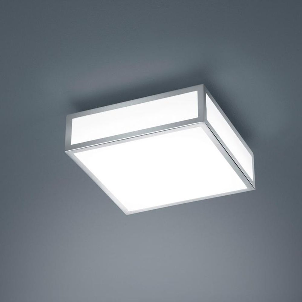 LED Decken-Badlampe Zelo 960lm IP44 in modernem Design mit satinierter Acrylglas-Oberfläche.