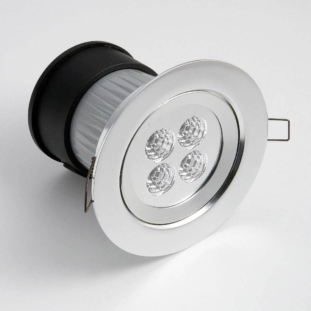 High Power LED Deckeneinbaustrahler mit vier leuchtstarken LEDs und modernem Design.