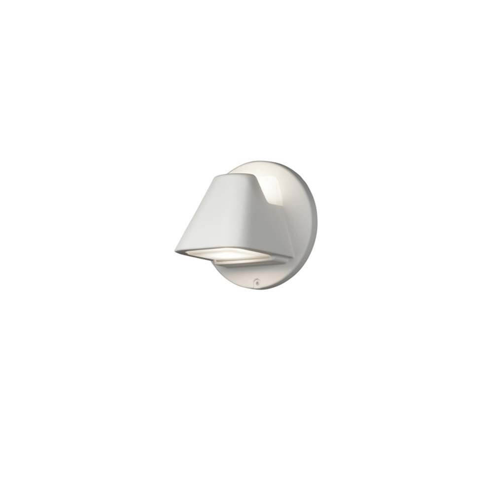 Hild LED Außen Wandleuchte mit gefrostetem Glas und 3000K, stilvolles Design für Außenbereiche.