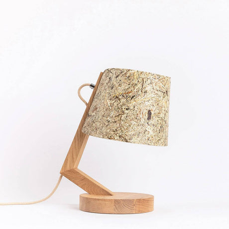 Holz Tischlampe mit Schirm Zylindrisch aus Heu auf einem Holzsockel, modernes Design.