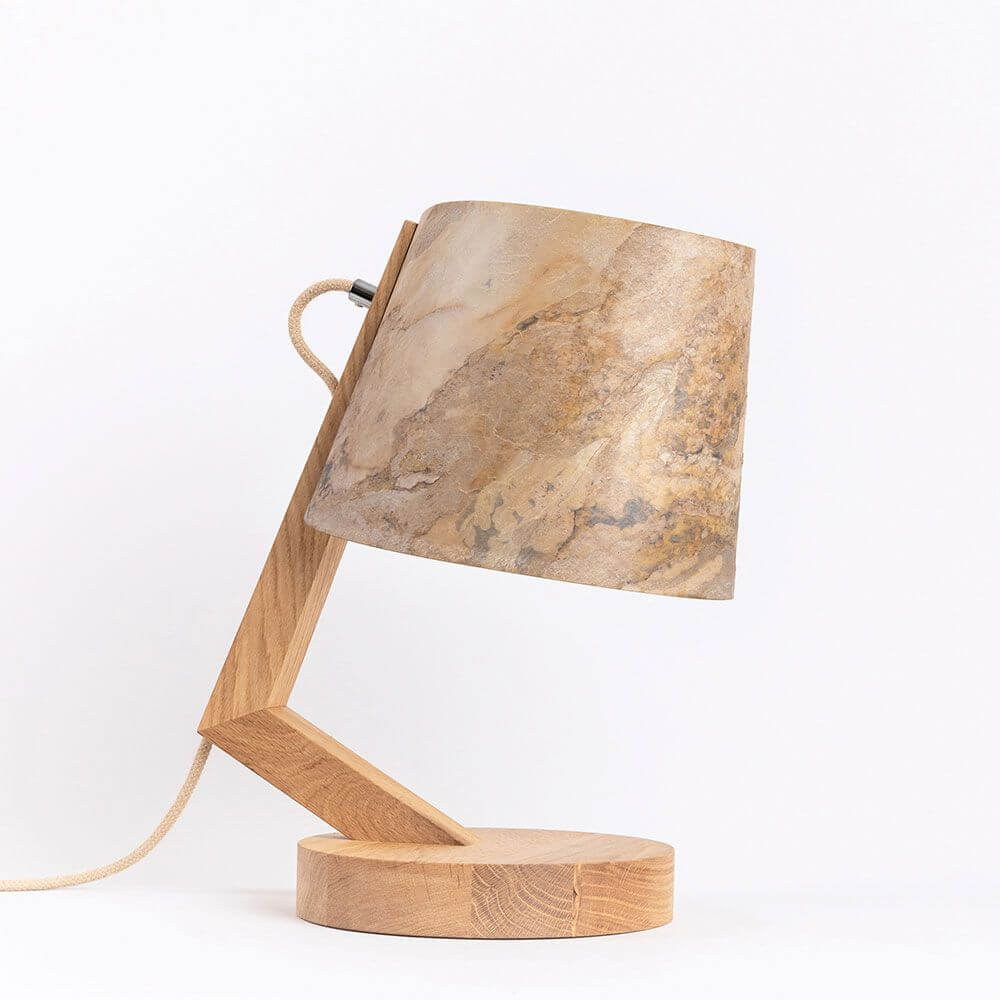 Holz Tischlampe mit Schirm Zylindrisch aus natürlichen Materialien und modernem Design