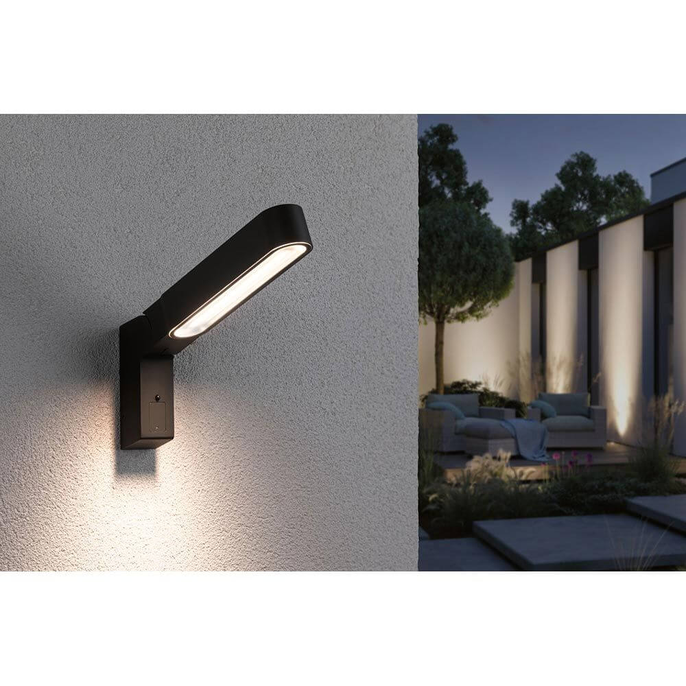 House LED Außenwandleuchte Ito Bewegungssensor Vertikal an Hauswand, modernes schwarzes Metallgehäuse, asymmetrische Lichtverteilung, IP44