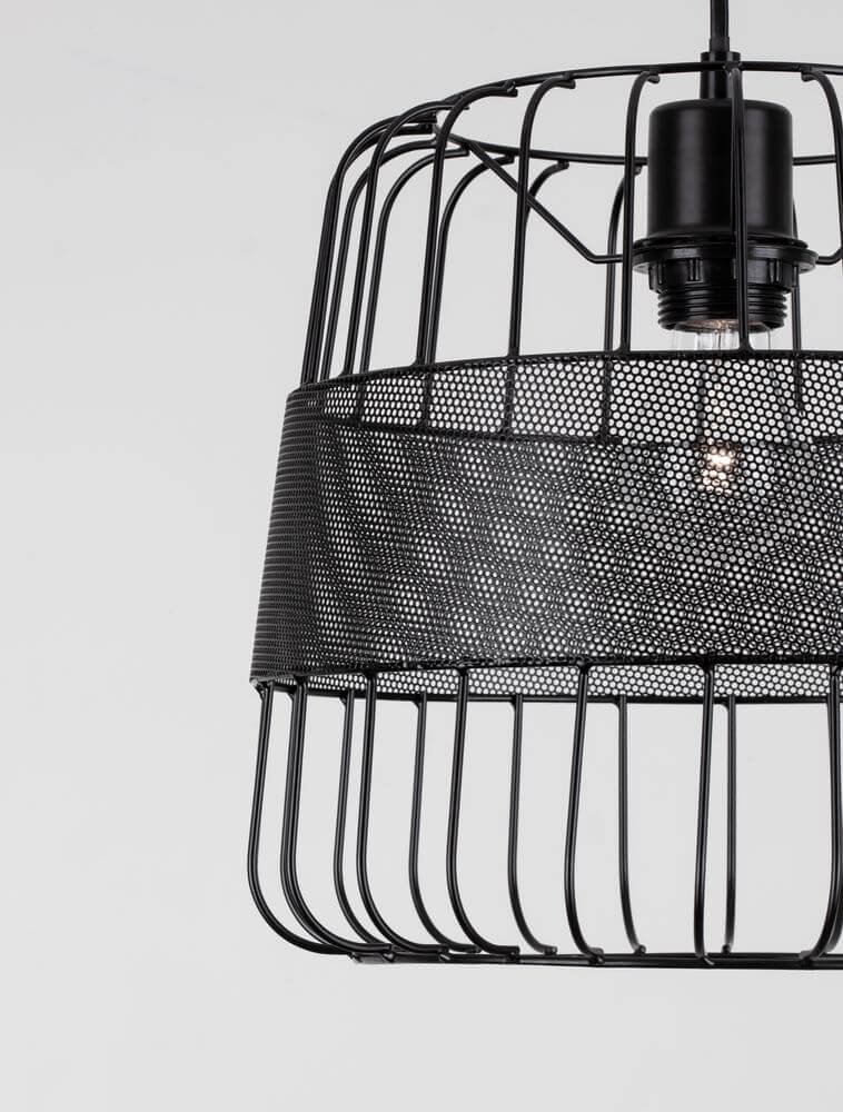 Ian Pendelleuchte E27 Schwarz in elegantem Vintage-Design, aus robustem Metall, ideal für Esszimmer oder Wohnzimmer.