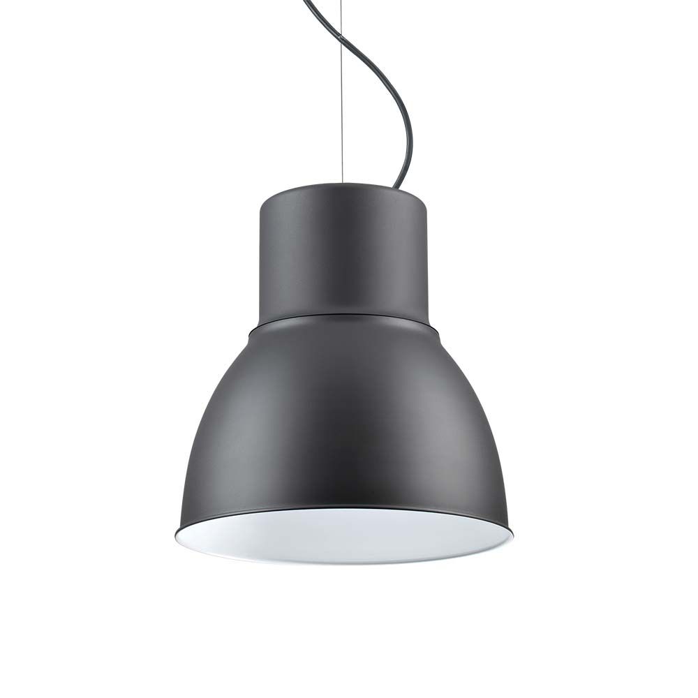 Breeze Pendelleuchte in modernem schwarzem Design, ideal für zeitgemäße Innenräume.